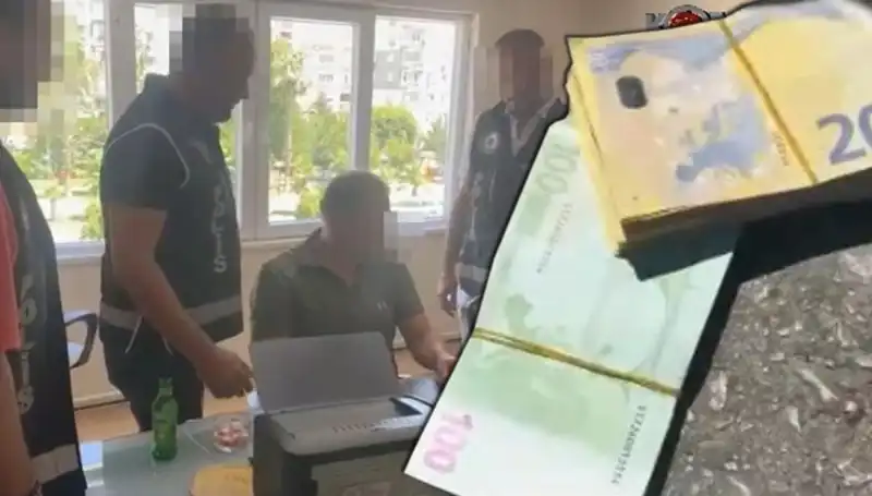 Antalya'da Rüşvet Operasyonu: 8 Kişi Suçüstü Yakalandı!