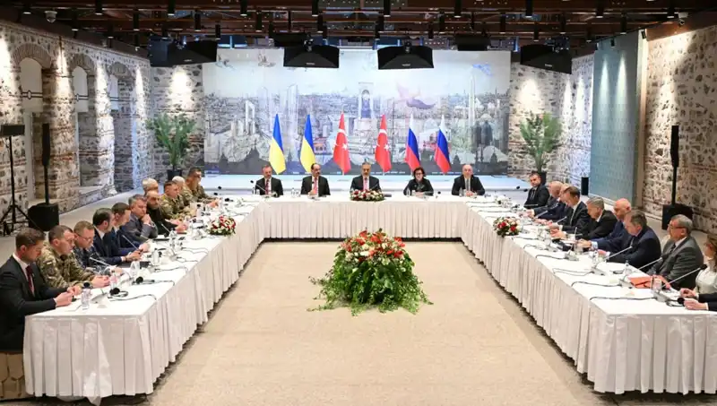 İstanbul'da Barış Zirvesi: Rus Heyeti Türkiye'ye Geldi ve Tartışmalar Başladı