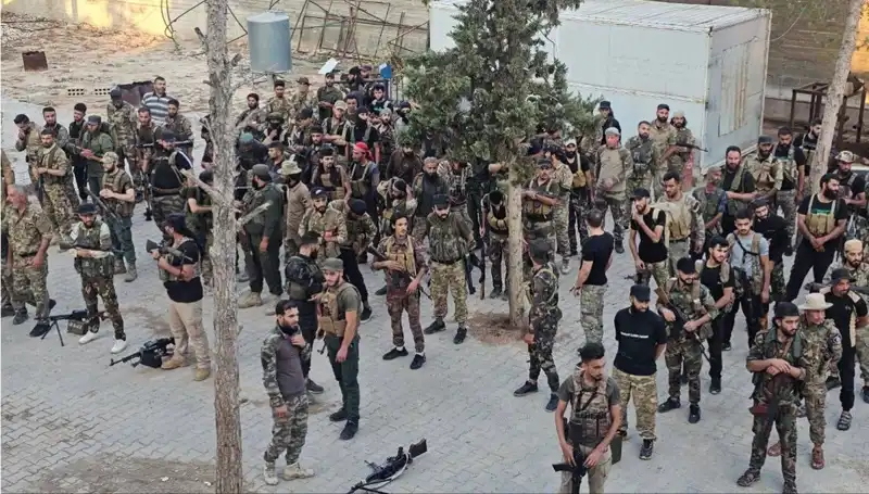 Suriye, PKK/YPG Karşısında Halep'e Askeri Sevkiyatını Gerçekleştirdi