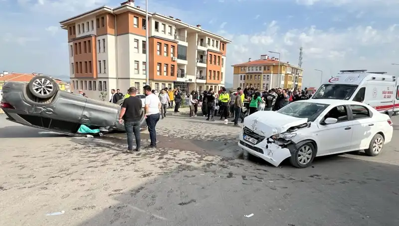 Nurdağı'nda Korkunç Kaza: 6 Çocuk Dâhil 9 Kişi Yaralandı