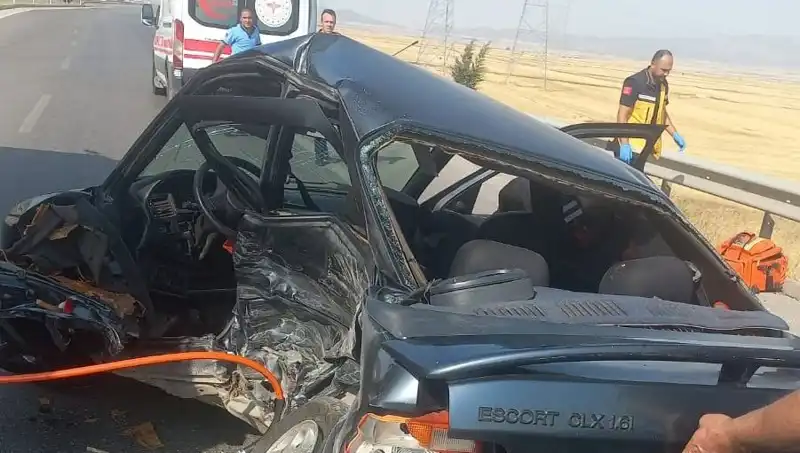 Gaziantep'te Trafik Kazası: Feci Çarpışmada 1 Kişi Hayatını Kaybetti