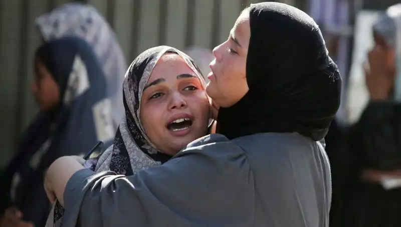 Gazze'de Katliam: İsrail Ordusu İzdihamda 21 Filistinliyi Hayatından Etti