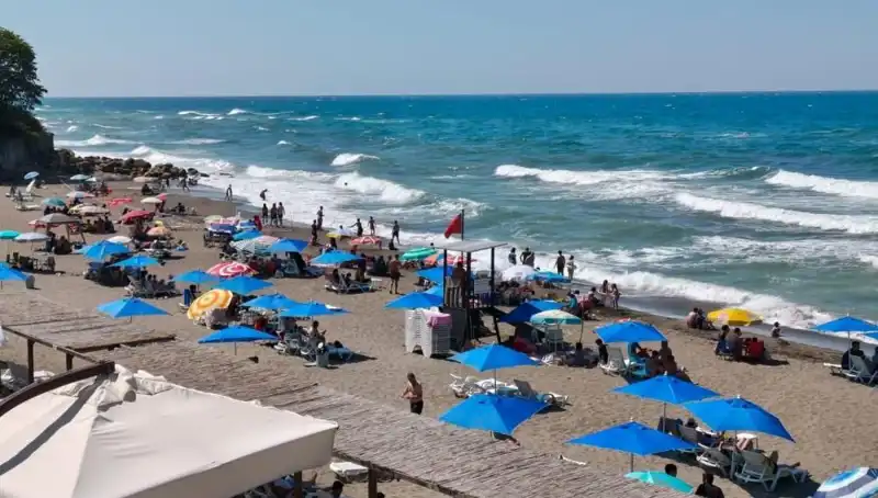 Akçakoca’da Açıklanan Deniz Yasağı: Nedenleri ve Etkileri Neler?