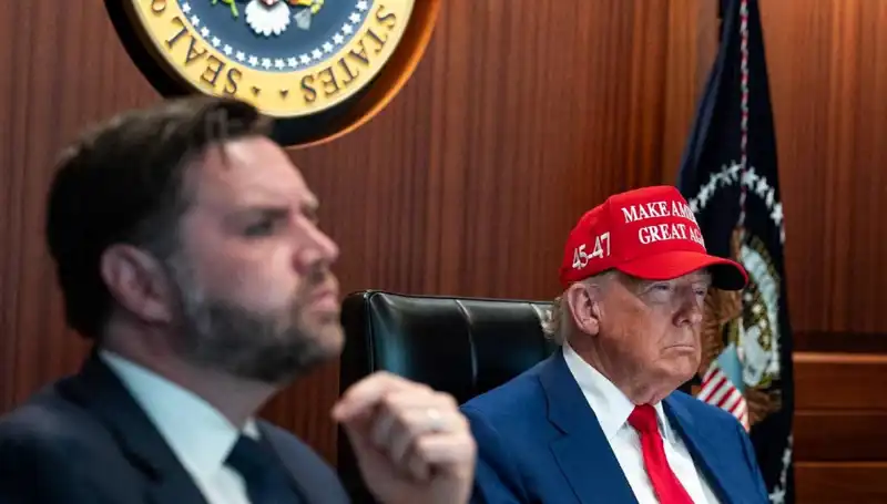 Trump’ın Azil Tasarısı Reddedildi: Siyasi Gelişmelerin Perde Arkası