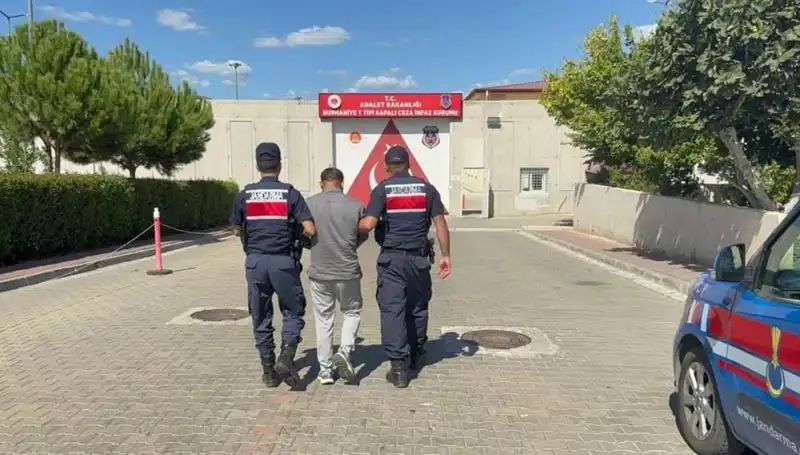 44 Yıl Hapis Cezasıyla Aranan Cani, Edremit'te Yakalandı!