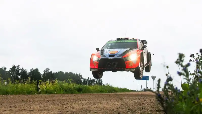 Otomobil Rallisinde İflas: Üzücü Kaza Sonucu İki Seyirci Hayatını Kaybetti