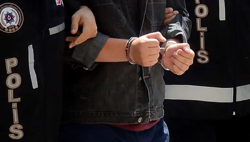 Bursa'da Tarihi Uyuşturucu Operasyonu: 327 Zanlı Yakalandı!
