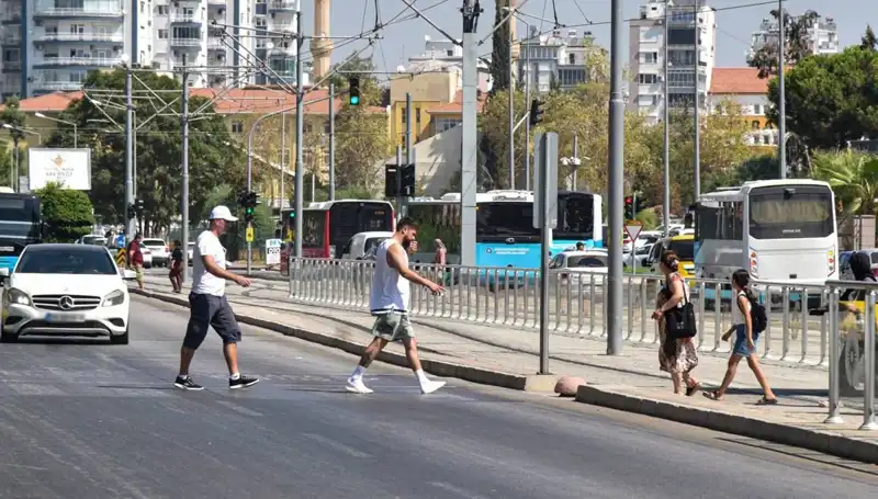 Trafikte Ölümcül Bilinçsizlik: İkinci Sıraya Yerleşen Tehlike