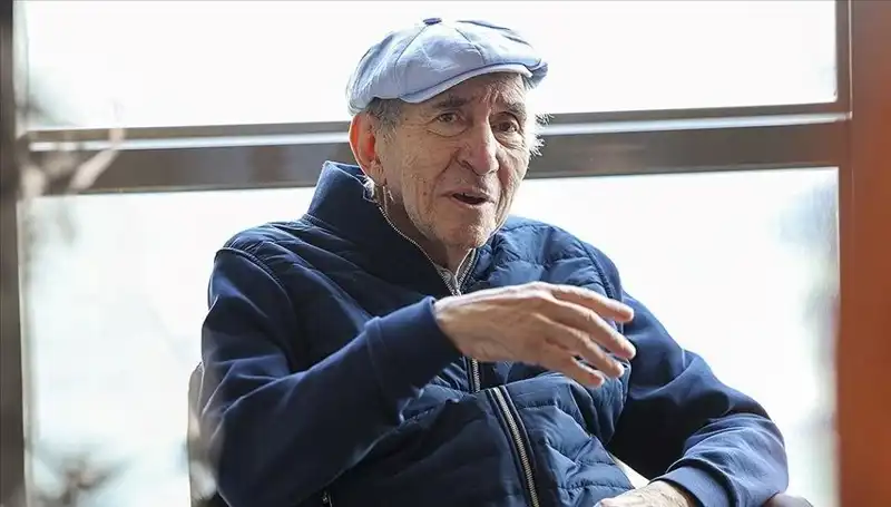 Altan Öymen'in Sağlık Durumu: Entübe Edildi ve Yoğun Bakımda