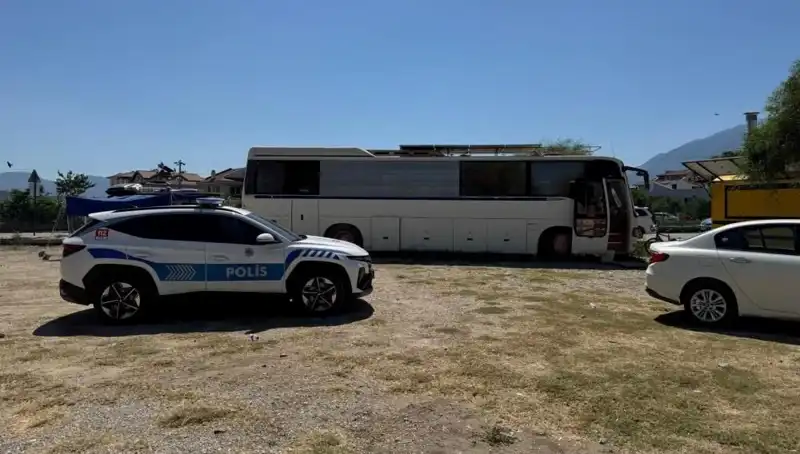 Fethiye’de Otobüste Yaşayan Şoförden Kötü Haber: Hayatını Kaybetti