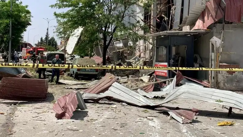 Gaziantep'te Fabrika Patladı: Yaralıların Durumu Gündem Oldu