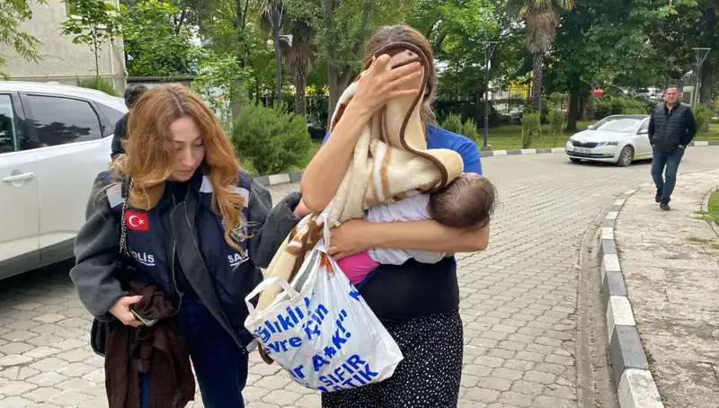 Evlerden Hırsızlık Yapan Kadın Ekipler Tarafından Yakalandı!