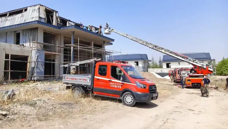 Gölbaşı’nda Villalar Arasında Çıkan Yangın Neden Oldu?