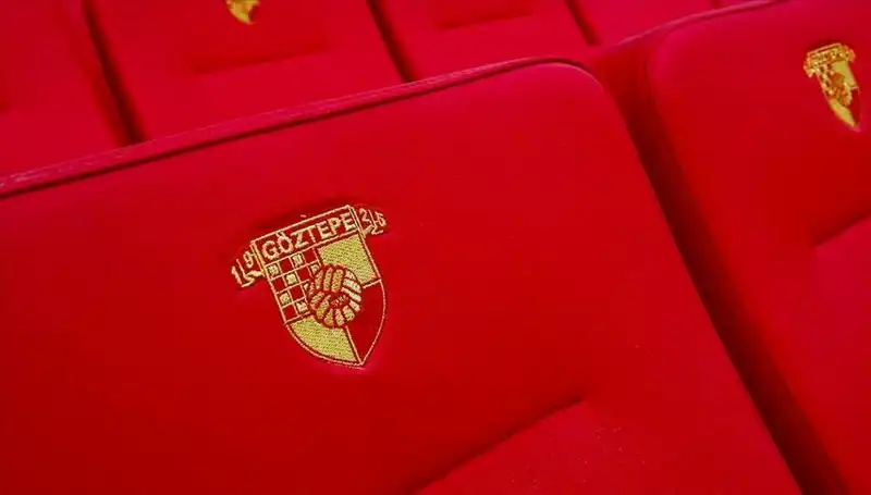Göztepe'den Transfer Hamlesi: Junior Olaitan ile Anlaşma Sağlandı!