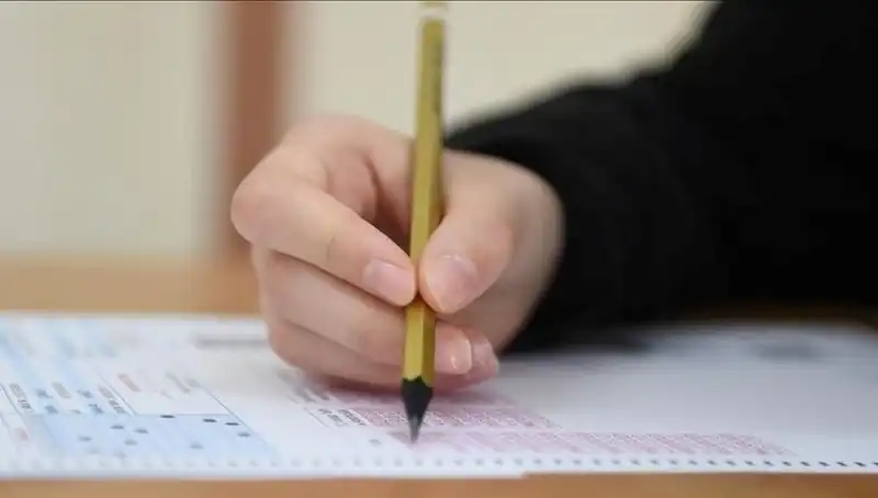 LGS Sınavında Eleyici Sorularla Öğrenciler Zorlandı!