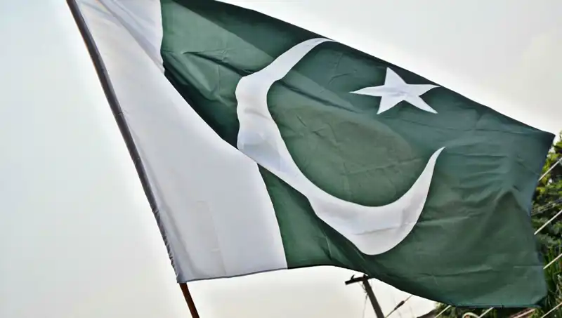 Pakistan'da Çöken Bina Faciasında Can Kaybı Artıyor: 50'nin Üzerine Çıktı