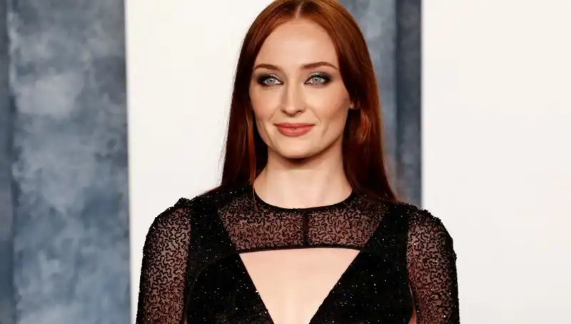 Sophie Turner'ı Değiştiren O Yorum: İstemediği Dikkat!