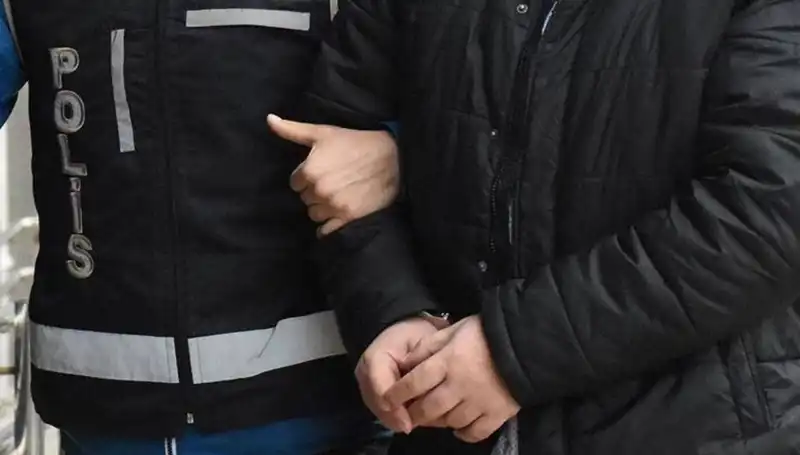 Emniyet ve TSK'da Şok FETÖ Operasyonu: Çok Sayıda Gözaltı Gerçekleşti