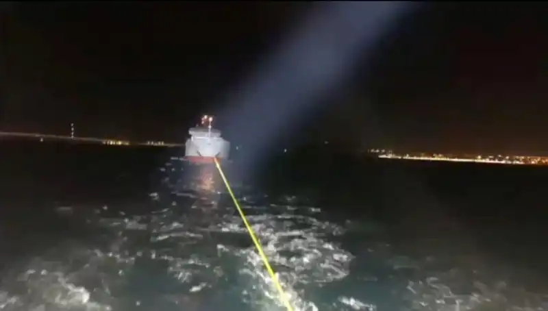 Çanakkale Boğazı’nda Gemi Arızası: Denizde Kaos Anları
