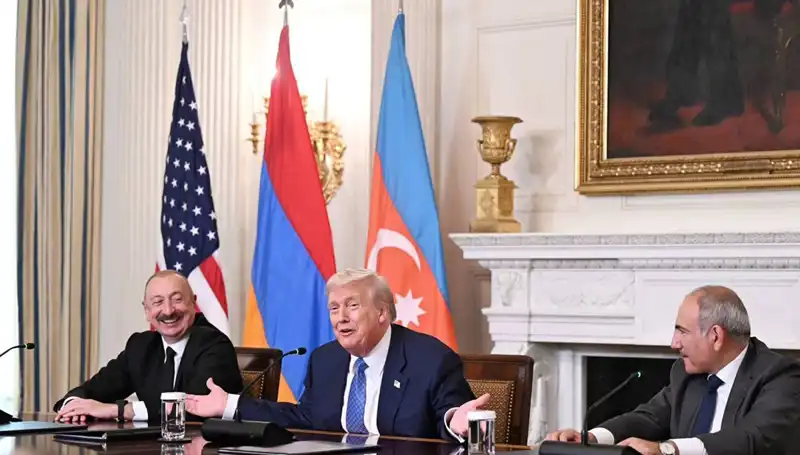Aliyev'den Ermenistan'a Sarsıcı Anayasa Çağrısı: Zaman Kaybetmeyin!