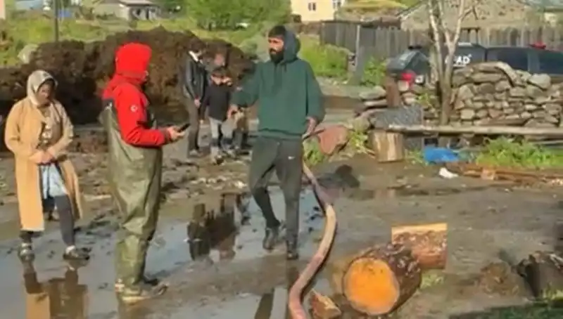 Ardahan'da Şiddetli Sağanak: Aşırı Yağışlar Sel Felaketine Yol Açtı