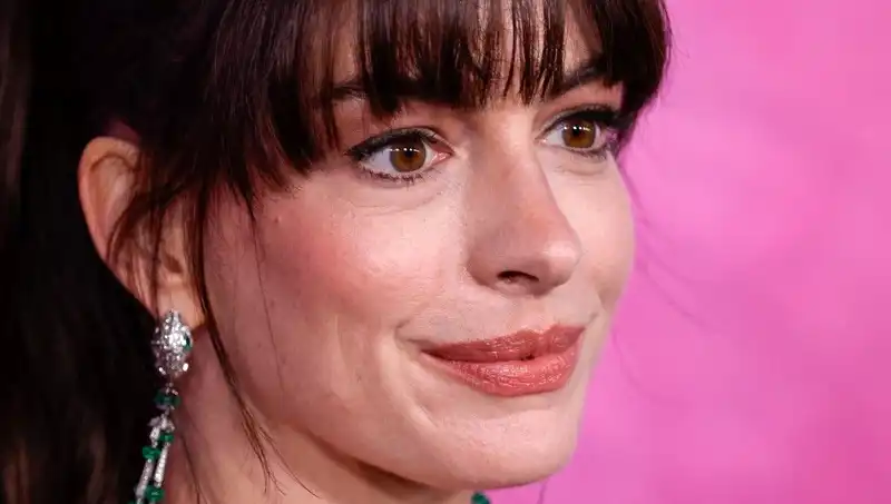 Hollywood'un Karanlık Yüzü: Ölü Deri Enjeksiyonu İle Genç Görünüm Arayışı