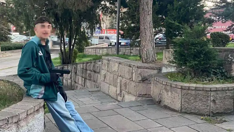 Yol Verme Kavgasında Kan Döktü: Üç Kardeş ve Babaları Tutuklandı
