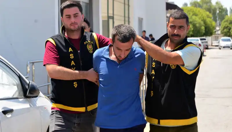 İhtiyaç Duyduğu Parayı Alamayınca Annesini Tahta Sopayla Vurdu!