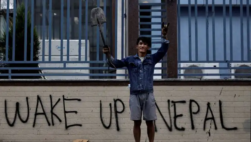 Nepal’de Z Kuşağı Dönemi: İlk Kadın Başbakan Görevde!