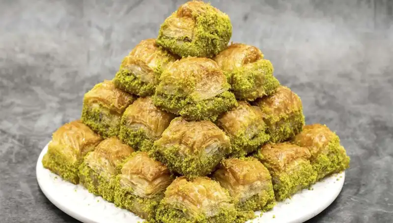 Baklavadan Çıkan Bakteri İle İlgili Şok İddia: Uzman Uyardı!